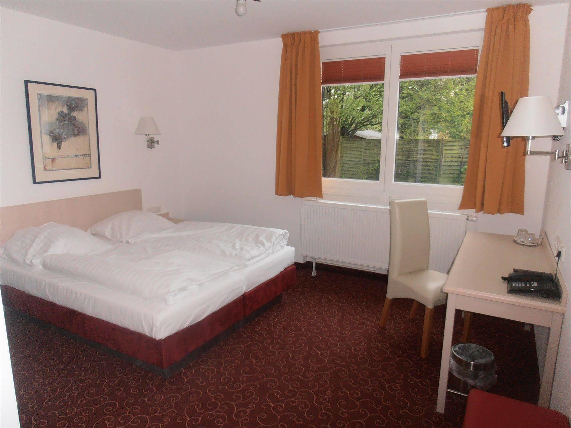 Hotel Blankenese Hamburg Exterior photo